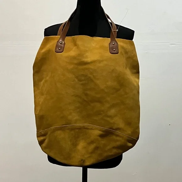Mustard, yellow suede hobo bag - Picture 2 of 7